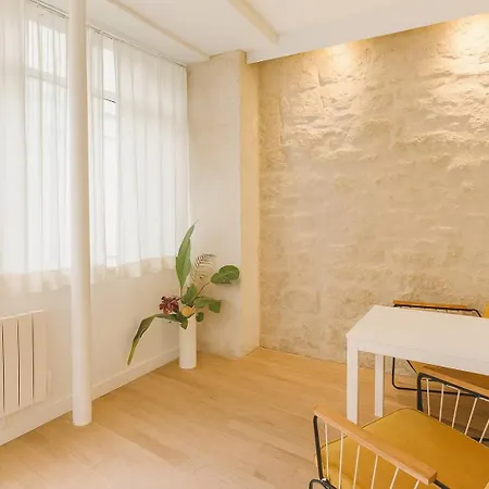 Beau 2 Pieces Au Coeur De Apartment Paris